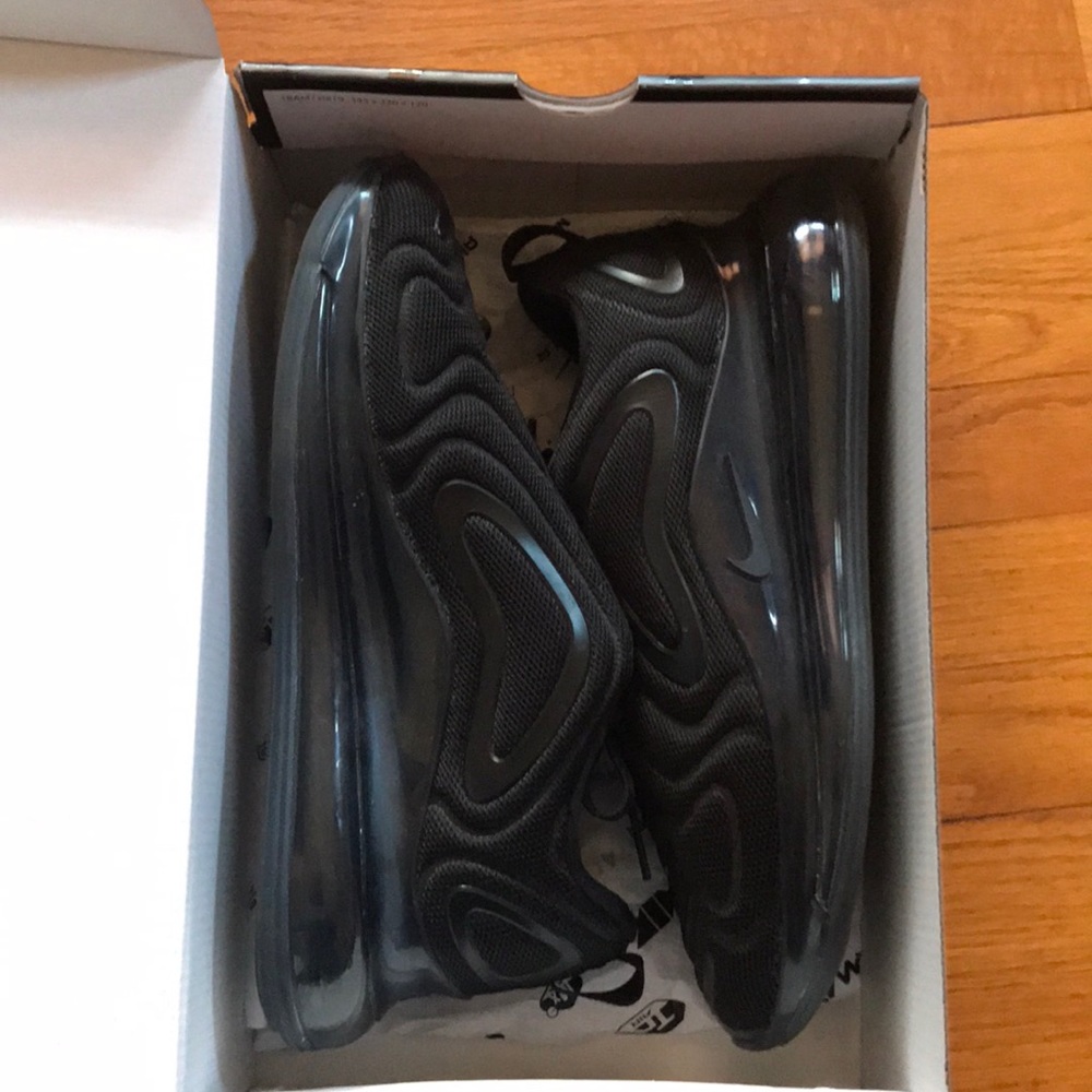 Air max 720 10’1/2